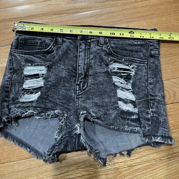 Akira Chicago Red Label Black Acid Wash Denim Shorts M Waist 29” Rise 10” EUC - Picture 6 of 8